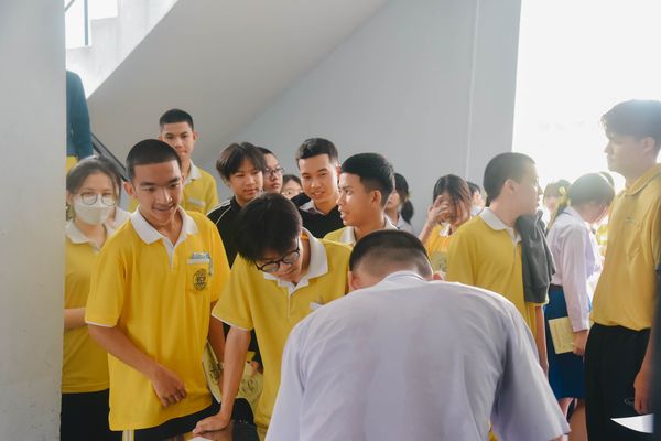 โรงเรียนปรีชานุศาสน์